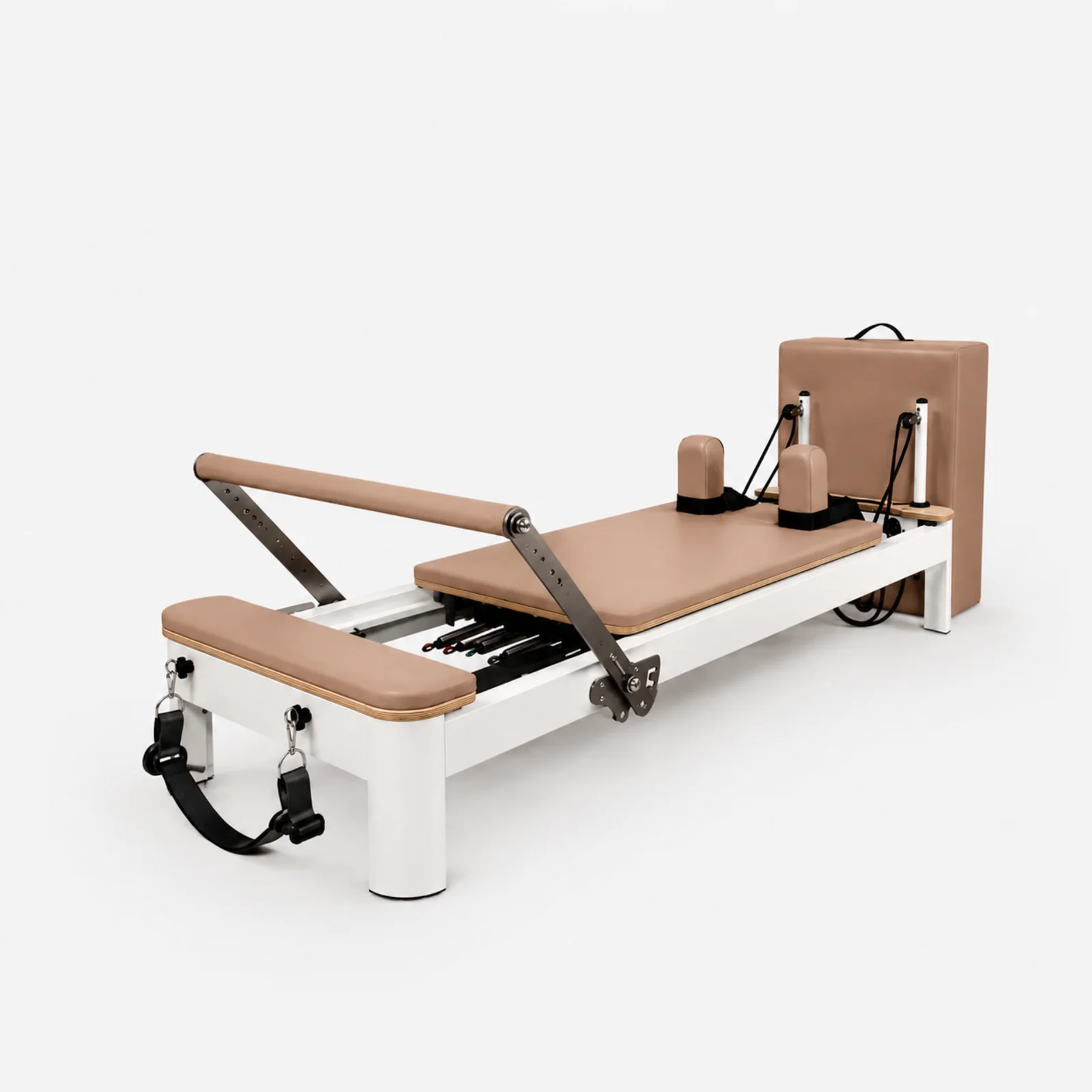 Reformer BELAH línea blanca con tapiz arena